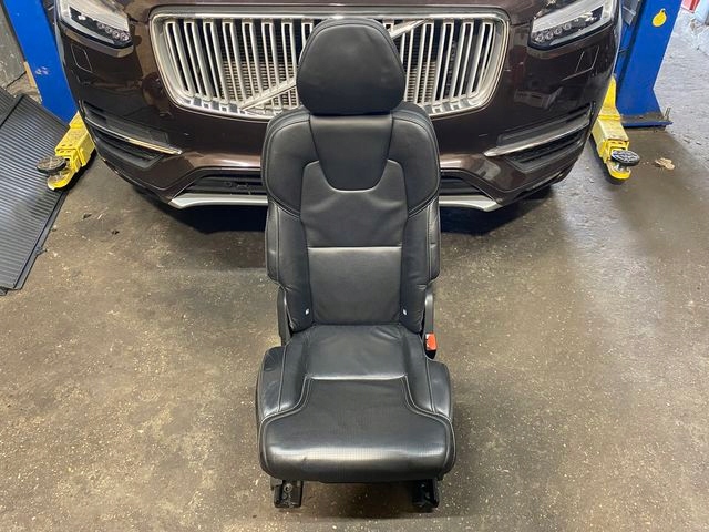 VOLVO XC90 II FOTEL PRAWY TYŁ WENTYLOWANY