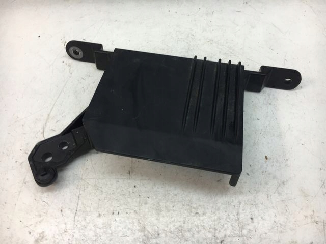 VOLVO XC90 WZMACNIACZ 32200316