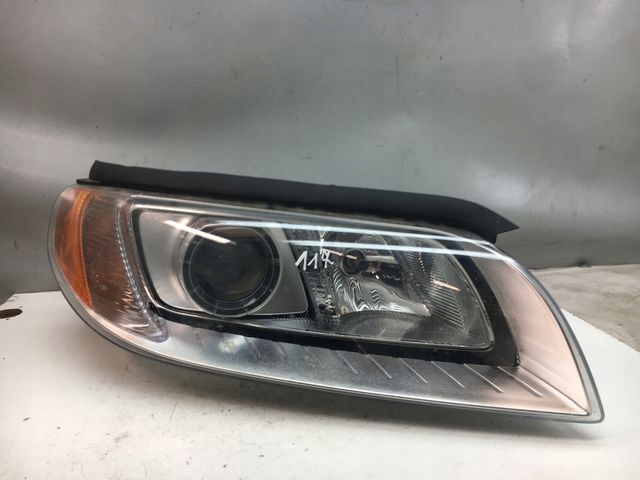 VOLVO V70 S80 LAMPA PRAWA BIXENON 31214348