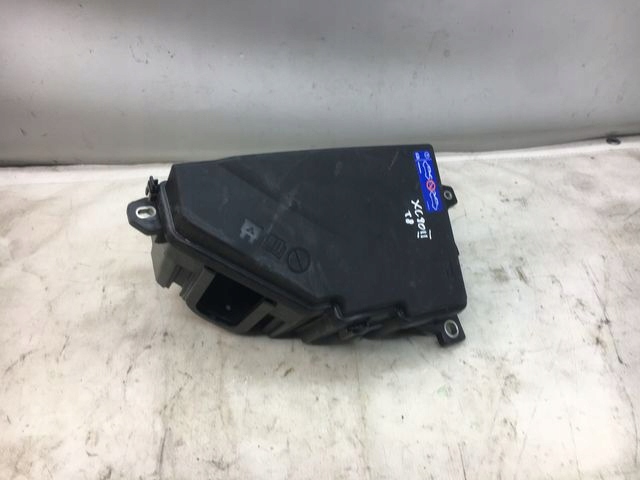 VOLVO XC90 II T8 OBUDOWA SKRZYNKI BEZPIECZNIKÓW 31398000 31398001