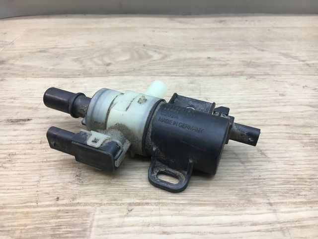 VOLVO XC40 V60 ZAWÓR OPARÓW PALIWA 32139918