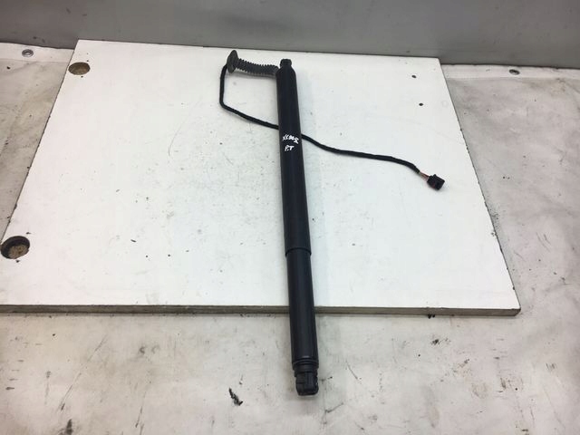 VOLVO XC90 II SIŁOWNIK KLAPY BAGAŻNIKA 31455984