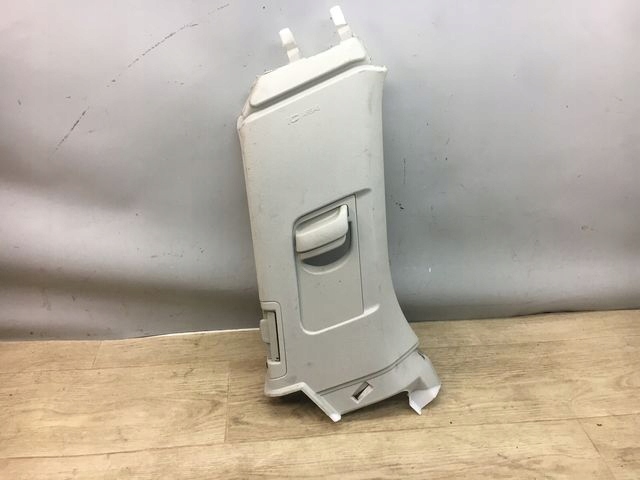 VOLVO XC90 II OSŁONA SŁUPKA LEWA BLOND 31389168