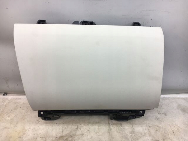 VOLVO XC90 II SCHOWEK PASAŻERA 31366835