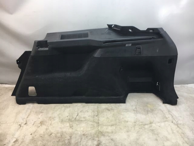 VOLVO XC90 II BOCZEK BAGAZNIKA PRAWY 31389007