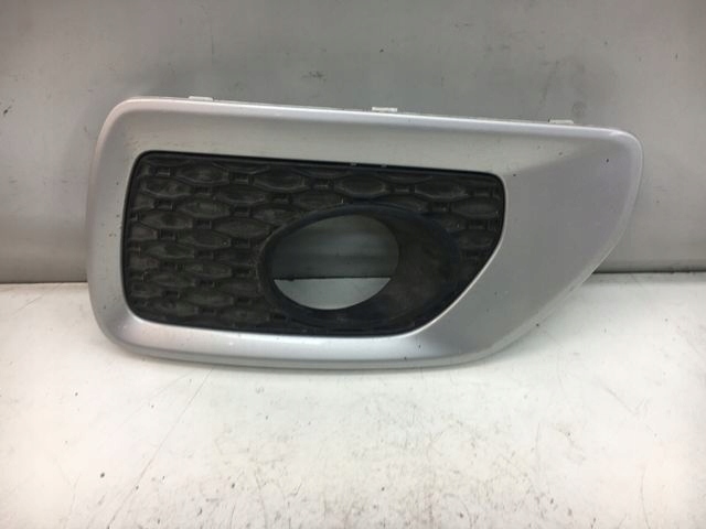 VOLVO XC70 KRATKA ZDERZAKA PRAWA 30678690