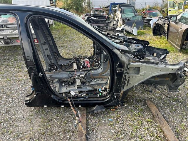 VOLVO XC60 II ĆWIARTKA PRAWA PRÓG PRAWY SŁUPEK