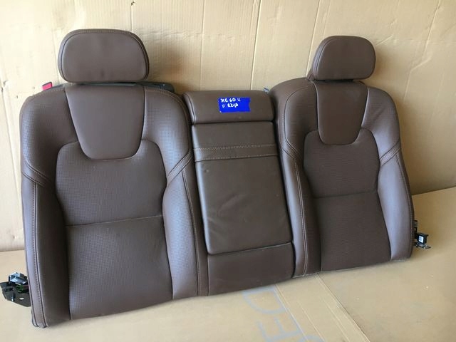 VOLVO XC60 II OPARCIE KANAPY II RZĄD