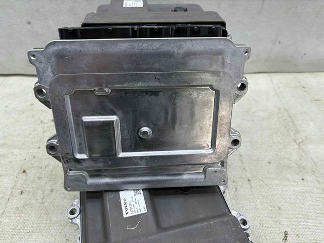 VOLVO XC40 XC60 XC90 KOMPUTER SILNIKA 32383797 36010798 NOWY