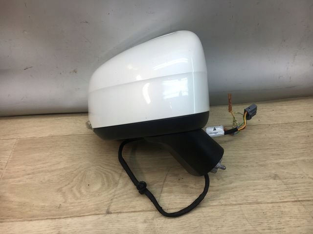 VOLVO XC90 II LUSTERKO PRAWE ZEWNĘTRZNE 707 11PIN