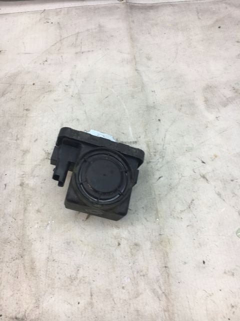 VOLVO XC90 II T8 SYRENA ALARMU 31676009