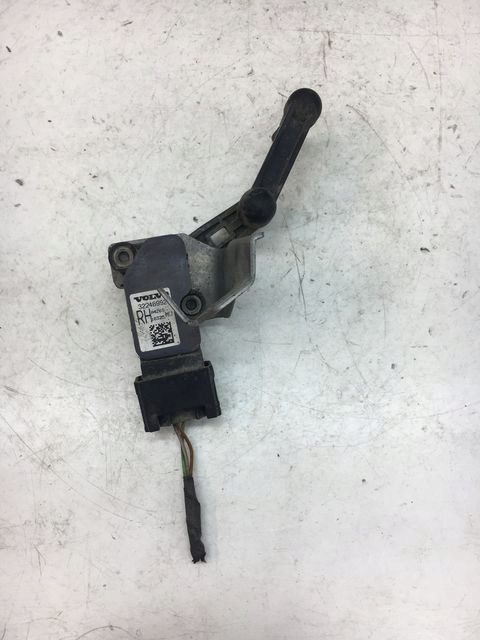 VOLVO XC90 II XC60 II S60 III V60 II CZUJNIK POZIOMOWANIA XENON 32246992