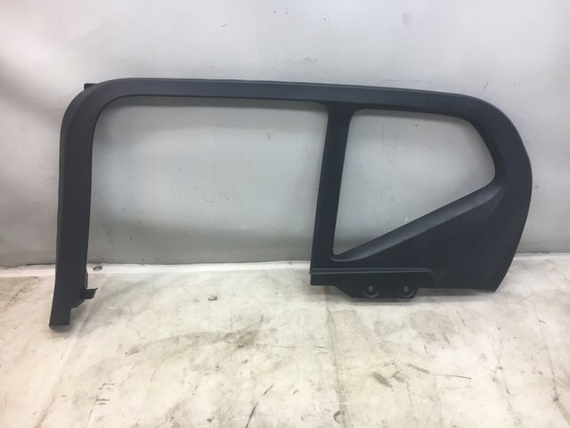 VOLVO XC40 LISTWA SZYBY PRAWY TYŁ 31455064