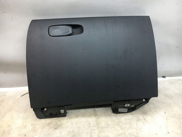 VOLVO XC60 II SCHOWEK PASAŻERA 31417596