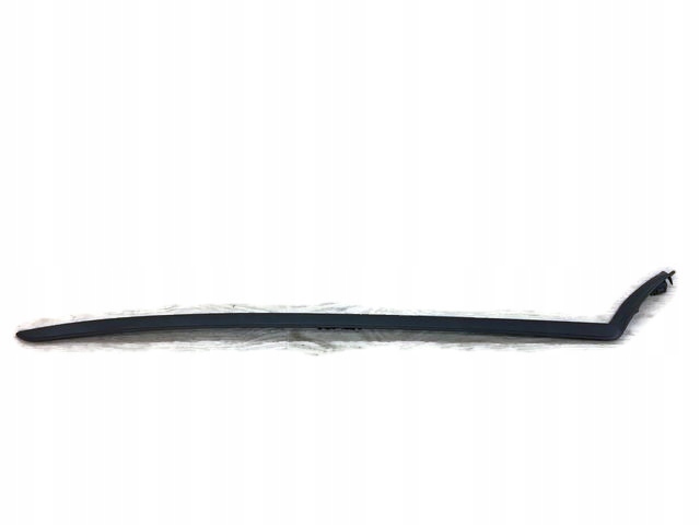 VOLVO XC40 LISTWA SZYBY PRZEDNIEJ PRAWA 31448940