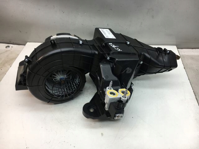 VOLVO XC90 II NAGRZEWNICA DMUCHAWA TYLNA 31699307 32392402