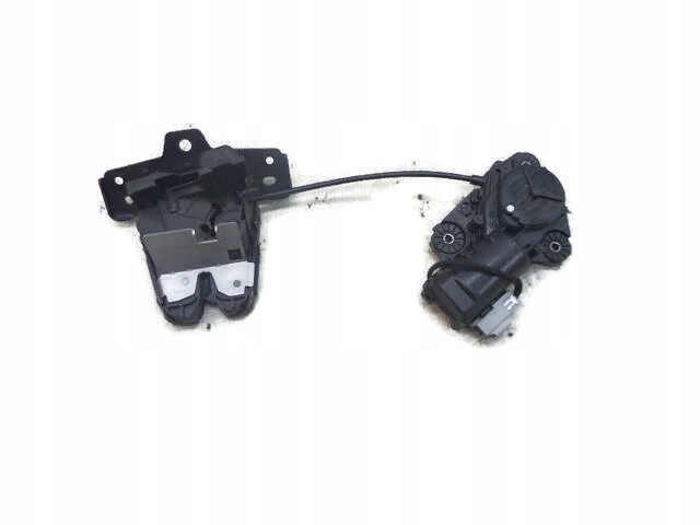 VOLVO XC90 XC60 ZAMEK DOCIĄG KLAPY BAGAŻNIKA 32149889