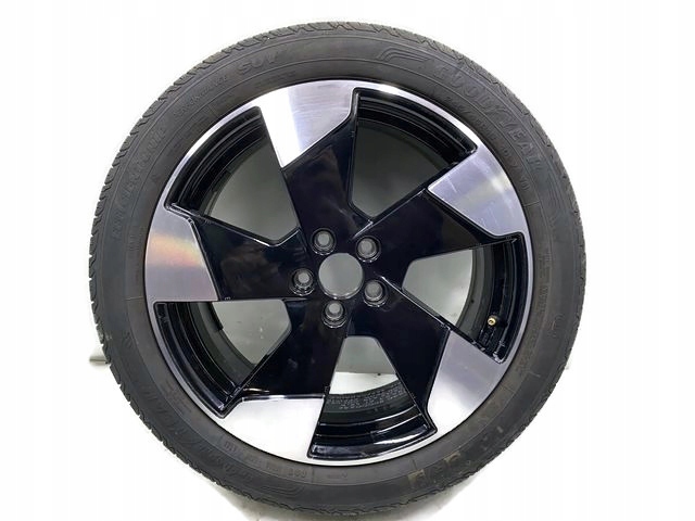 VOLVO EX30 FELGA ALUMINIOWA 245/45 R19 80000286