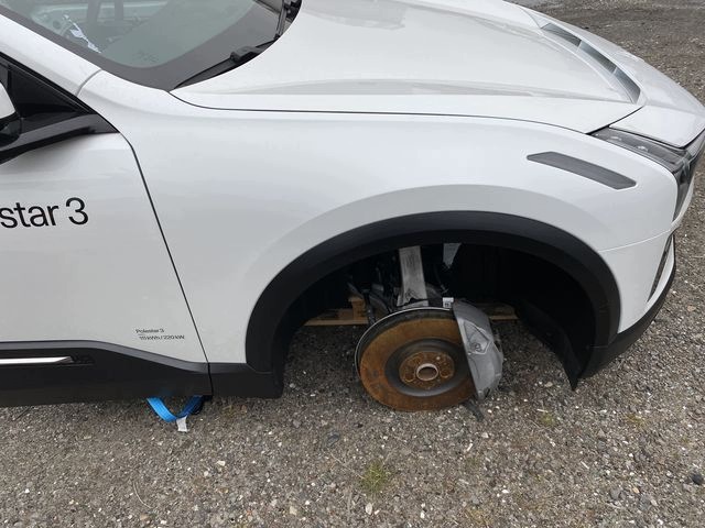 POLESTAR 3 BŁOTNIK PRAWY PRZEDNI PRZÓD 707